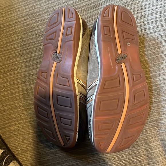 Chaco slip on shoes - Picture 2 of 2